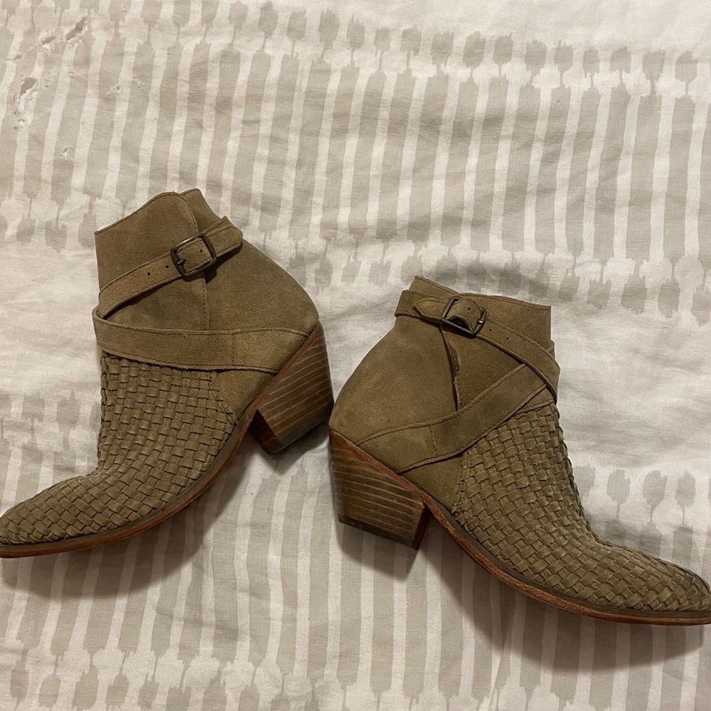 Free People NWOT Booties - Picture 3 of 6